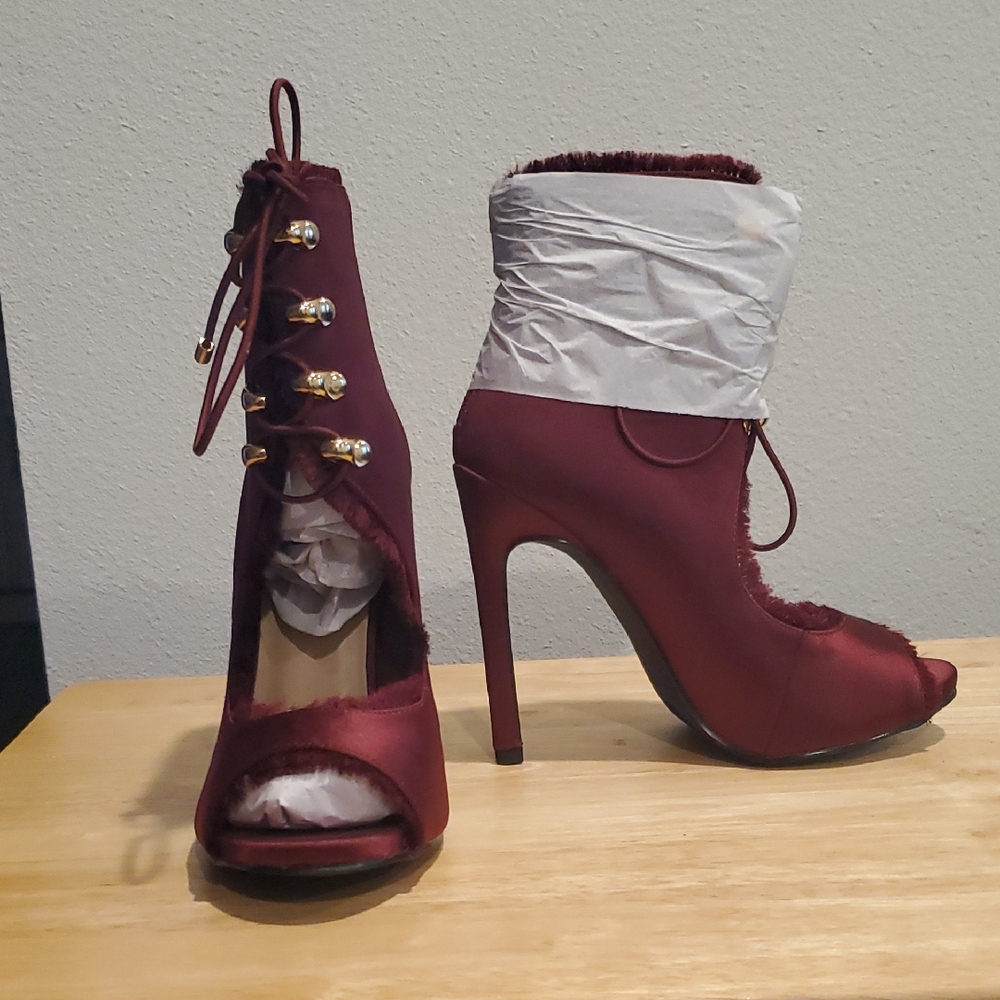 Shoe Dazzle Burgundy Lace-Up Heels